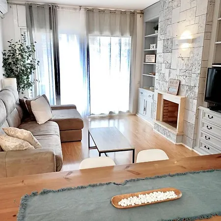 Family-Friendly Home In Central Barcelona 4Bdr *