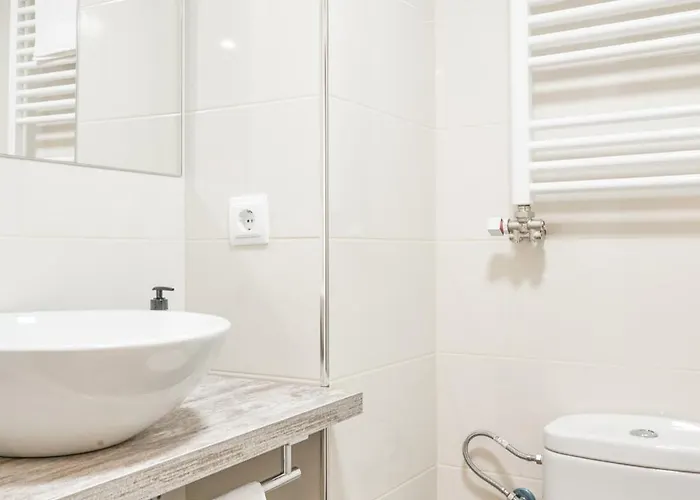 شقة Family-friendly In 4bdr برشلونة